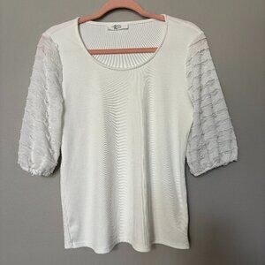 Beacon‎ Apparel Round Neck Ruffled Sleeve Top Stitch Fix Size Medium NWOT